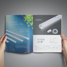 美高品牌设计 创意书写科技美学——电子产品画册与书籍装帧设计全解析